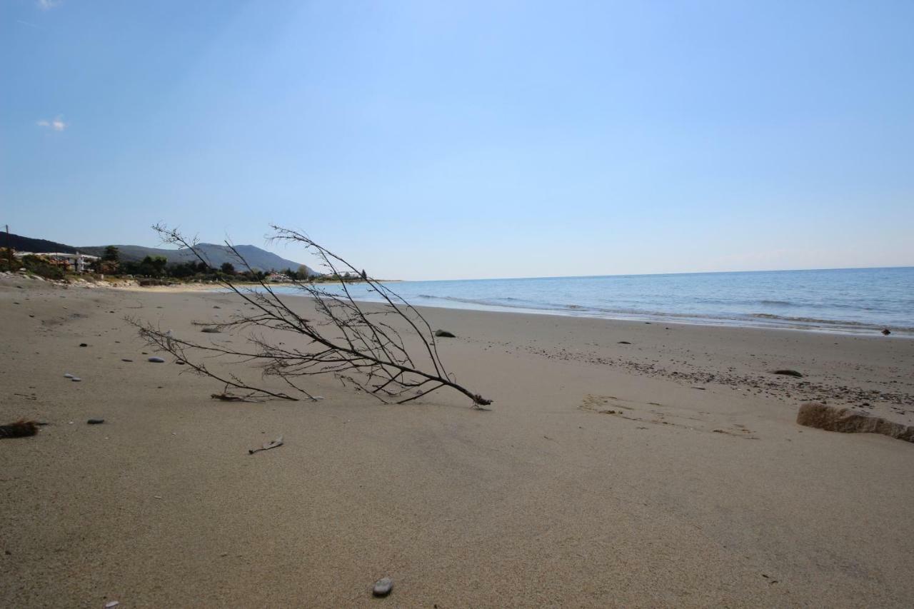 Kariani Beach Apartment 외부 사진